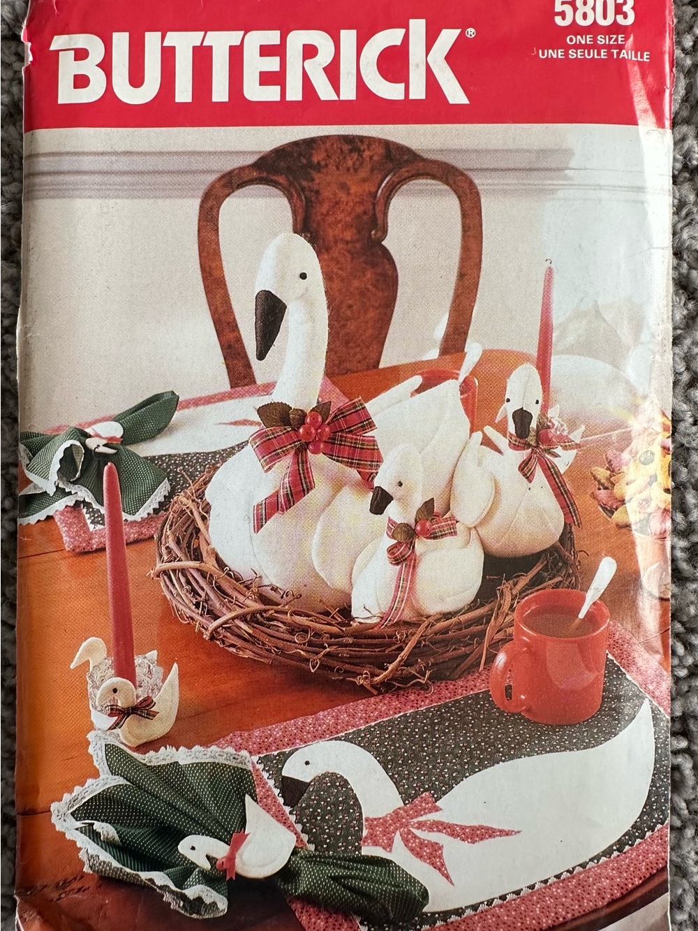 Butterick Sewing Pattern 5803 Goose Table Décor - Vintage Christmas